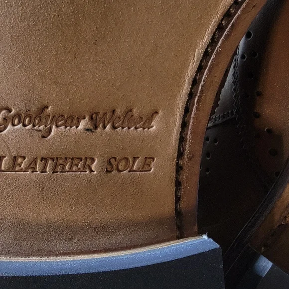 STACY ADAMS M2 WINGTIP CHELSEA BOOTS (SIZE 11) - Picture 10 of 15